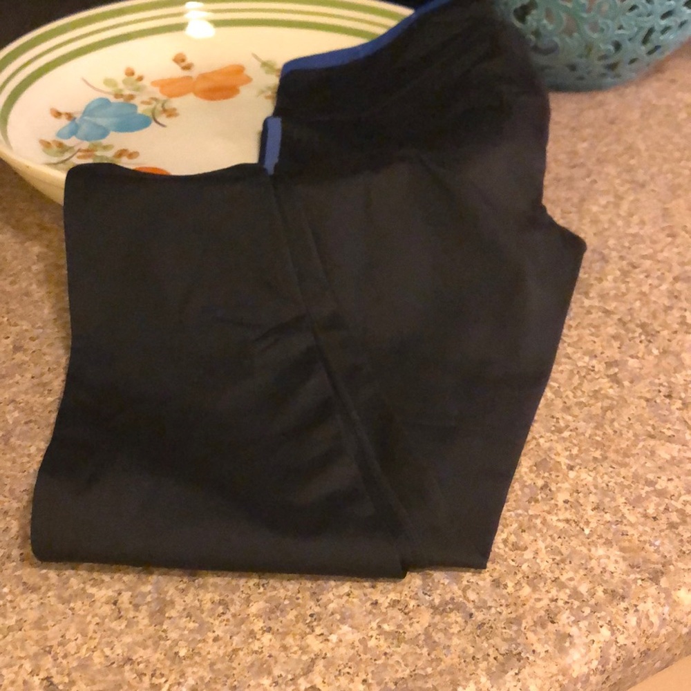 DKNY Black leggings with blue piping